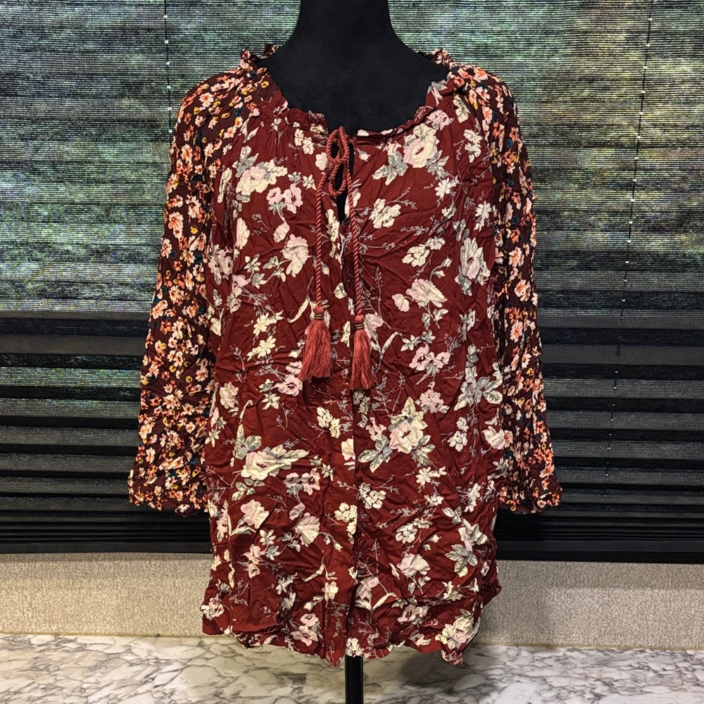 CAFFE Marrakesh Women’s Red Mixed Floral Print Tie Neck Flowy Blouse SZ LRG NWT‎